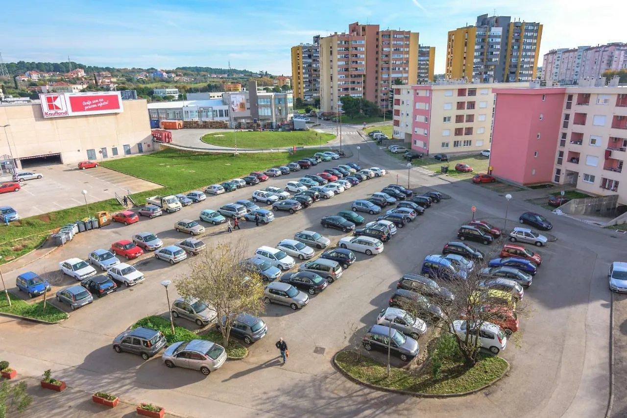 Sneky Apartment Pula